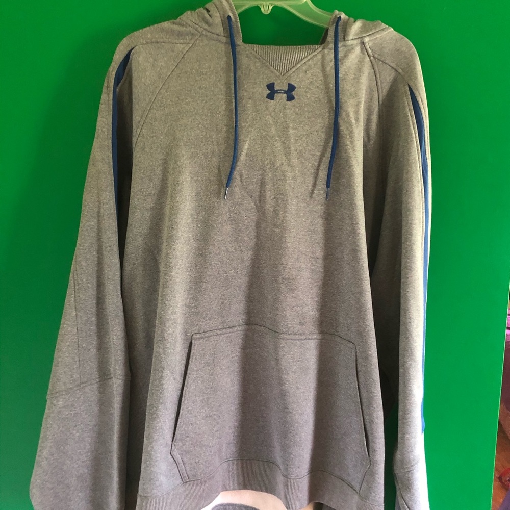 Under Armour Hoodie